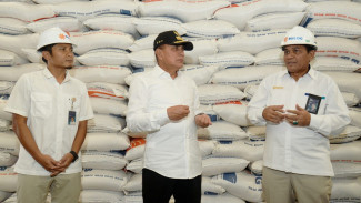 Salurkan 9.000 Ton Beras ke Masyarakat Kurang Mampu, Gubernur Edy : Bantuan Ini Harus Tepat Sasaran