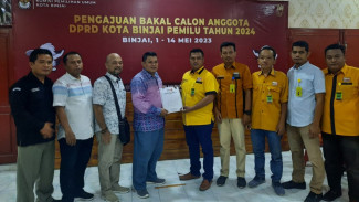 Hanura Binjai Antar Berkas Bacaleg, Ketua Target 5 Kursi