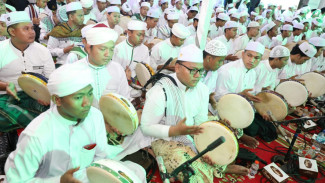 Gema Sholawat 100 Rebana, Wagub Ijeck: Agar Hati Selalu Terpaut pada Allah