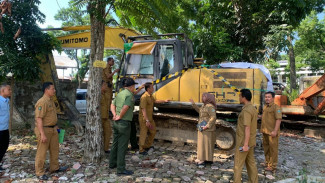 Tumbangkan Pohon Hutan Lindung di Karo, Dinas LHK Sumut Sita Ekskavator Capit