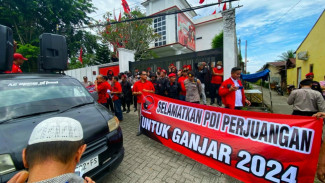 Dituding Terlibat Korupsi Covid-19, Kader Demo Ketua PDIP Sumut Desak Mundur dari Jabatannya