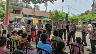 Kebakaran di Lau Baleng, Polres Tanah Karo Berikan Trauma Healing Bagi Korban
