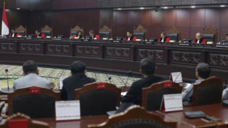 Sidang putusan Mahkamah Konstitusi batas umur Capres dan Cawapres. Sidang putusan Mahkamah Konstitusi batas umur Capres dan Cawapres.