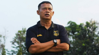 Pelatih PSDS, Zefrizal. Pelatih PSDS, Zefrizal.