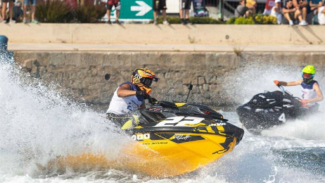Pembalap Aquabike Jetski. Pembalap Aquabike Jetski.