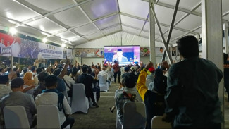 Intip Keseruan dan Kemeriahan Nobar Debat Capres di Markas TKD Amin Sumut, Dihadiri Ratusan Orang