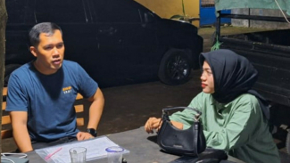 Polisi mendatangi kediaman KN dan meminta keterangannya. Polisi mendatangi kediaman KN dan meminta keterangannya.