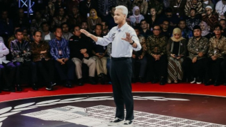 Capres nomor urut 3, Ganjar Pranowo. Capres nomor urut 3, Ganjar Pranowo.
