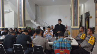 Terima Kunjungan Persatuan Pendeta GMI Labusel, Kapolres : Dukungan Tokoh Agama Sangat Penting
