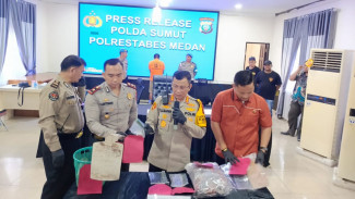 Detik-detik Pria di Medan Bunuh Ibu Kandungnya dengan Sadis, Begini Motifnya