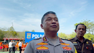 Kapolda Sumut, Irjen Pol Agung Setya Imam Effendi. Kapolda Sumut, Irjen Pol Agung Setya Imam Effendi.