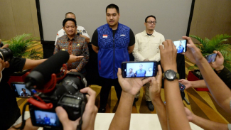 Menpora RI, Dito Ariotedjo dan Pj Gubernur Sumut, Hassanudin berikan keterangan kepada wartawan. Menpora RI, Dito Ariotedjo dan Pj Gubernur Sumut, Hassanudin berikan keterangan kepada wartawan.