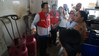 Pertamina Patra Niaga bersama Kementerian ESDM sidak Ke SPPBE dan penggunaan LPG sektor usaha.