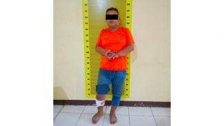 Tersangka DK, pelaku penyelundupan sabu 5 kilogram. Tersangka DK, pelaku penyelundupan sabu 5 kilogram.