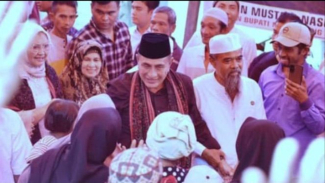Cagub Sumut Edy Rahmayadi bertemu masyarakat di Kabupaten Madina. Cagub Sumut Edy Rahmayadi bertemu masyarakat di Kabupaten Madina.