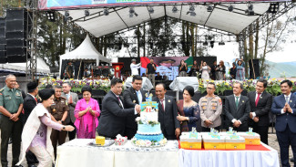Kunjungi HUT Kabupaten Samosir, Bobby Nasution: Semua Usulan Saya Catat Jadi PR