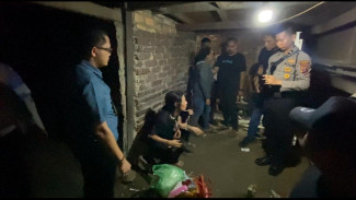 Grebek Sarang Narkoba di Pinggir Sungai, Satnarkoba Polrestabes Medan Bekuk IRT dan 4 Pemakai