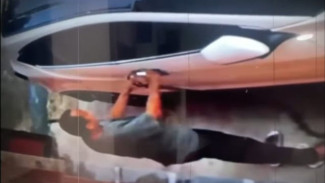 Viral! Parkir Mobil di Rumah Sendiri Diminta Uang Parkir Sama Preman, Pelaku Pun Dijemput Polisi
