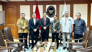 Ephorus HKBP Bertemu Menhut Raja Juli Antoni, Singgung Seruan Tutup TPL di Toba