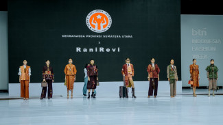 Indonesia Fashion Week 2025, Putri Jokowi Kenalkan Warisan Budaya Sumut