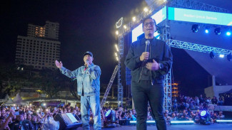 Aksi Pangung Duet Walikota Medan dan Armada : Pergi Pagi Pulang Pagi