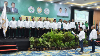 Lantik Pengurus Pusat IKA Unimed, Rektor Berharap Mendukung Pengembangan Tridarma Perguruan Tinggi