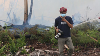 Mahasiswa ISI PP Andri Mardiansyah : Tesis Mitos Inyiak Balang Dalam Karya Fotografi Dokumenter