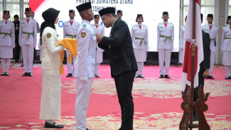 Bobby Nasution Kukuhkan 71 Anggota Paskibraka Sumut 2025