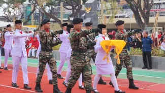 Berpakaian Adat Mandailing, Rico Waas Pimpinan Upacara HUT RI ke-80 di Lapangan Merdeka Medan