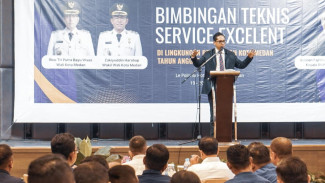 Dihadapan Lurah se-Kota Medan,  Pesan Rico Waas: Ingat Kita Pelayan Masyarakat
