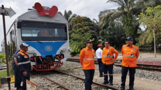 Optimalkan Pelayanan dan Keselamatan, Manajemen KAI Sumut Cek Jalur Medan - Rantau Prapat
