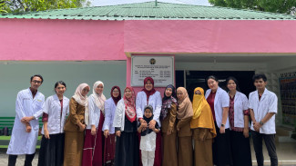Pahlawan Gigi: Edukasi Kesehatan Gigi dan Mulut Lewat Puzzle Edukatif di TK Najmah Rugayah Darus