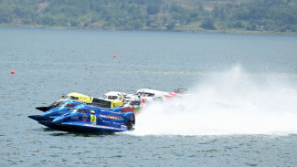 Pembalap F1 Powerboat Takjub dengan Pemandangan Alam Danau Toba