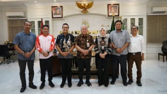 Silaturahmi dengan Kajati Sumut, Harli Siregar Dorong Bank Sumut Lebih Percaya Diri