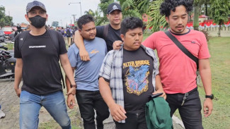 3 OTK Diduga Penyusup Diamankan, Hendak Bakar Ban Saat Demo di Polda Sumut