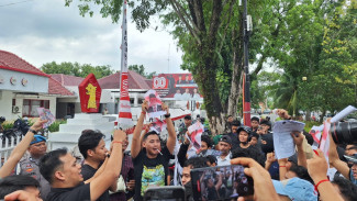 Mahasiswa Desak Gerindra Pecat Anggota DPRD Sumut Ajie Karim Buntut Viral Video Dugem