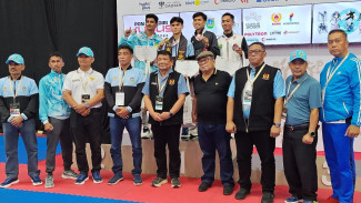 Karateka Rizki Lawyer Persembahkan Emas Kelima Sumut PON Bela Diri 2025