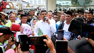Demo Buruh Tuntut Kenaikan UMP 2026, Bobby Nasution: Kami Pemprov Sumut Ikut Mendukung
