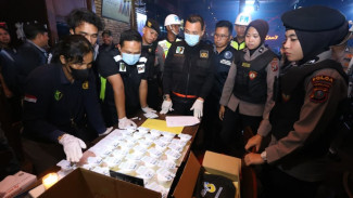 Polda Sumut Razia THM Helen, Seorang Pengunjung Positif Narkoba - 36 Negatif