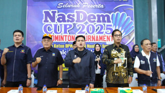 Turnamen Badminton NasDem Cup 2025, Rico Waas: Kita Ikut Berbuat Langsung untuk Masyarakat