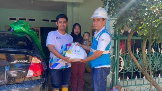 Misi Kemanusiaan PLN Icon Plus, Distribusikan Bantuan Sembako ke Warga Nanggalo