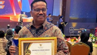 Membanggakan, Unimed Raih Anugerah Badan Publik Predikat ”INFORMATIF” dari KIP RI