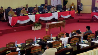 'Nempel' Terus dengan Rico Waas, F-Golkar Soroti Sekda Wiriya Duduki Kursi Wakil Walikota dan Singgung Isu Keretakan