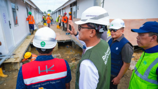 Danantara dan BP BUMN Bangun 15 Ribu Hunian di 3 Provinsi, Dony Oskaria Tinjau Langsung Pembangunan di Aceh Tamiang