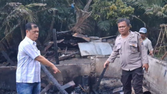 Akibat Bakar Sampah, Rumah Dihuni Lansia di Simalungun Ikut Ludes Terbakar