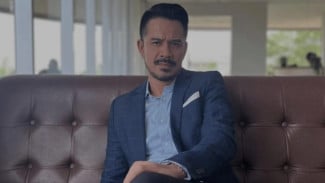 Tersinggung dalam Buku Broken Strings, Roby Tremonti Ungkap Hubungan Lama dengan Aurelie Moeremans