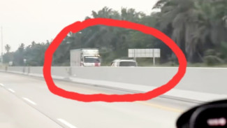 Viral! Minibus Melaju Lawan Arah di Ruas Tol Indrapura, Alasan Sopir Bikin Ngakak