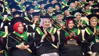 1.843 Wisudawan Dilantik, Rektor USU: Dunia Kerja Tidak Hanya Mencari yang Cerdas Tetapi yang Mampu Berpikir Jernih