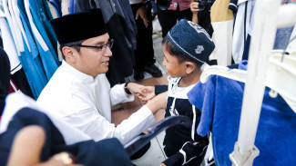 400 Anak Yatim di Medan Diajak Belanja Baju Lebaran, Rico Waas: Semua Anak Berhak Rasakan Kebahagiaan di Hari Kemenangan