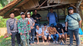 Gerebek Sarang Narkoba di Tanah Jawa, Polres Simalungun Amankan 5 Orang dan Sita Sabu 99,74 Gram